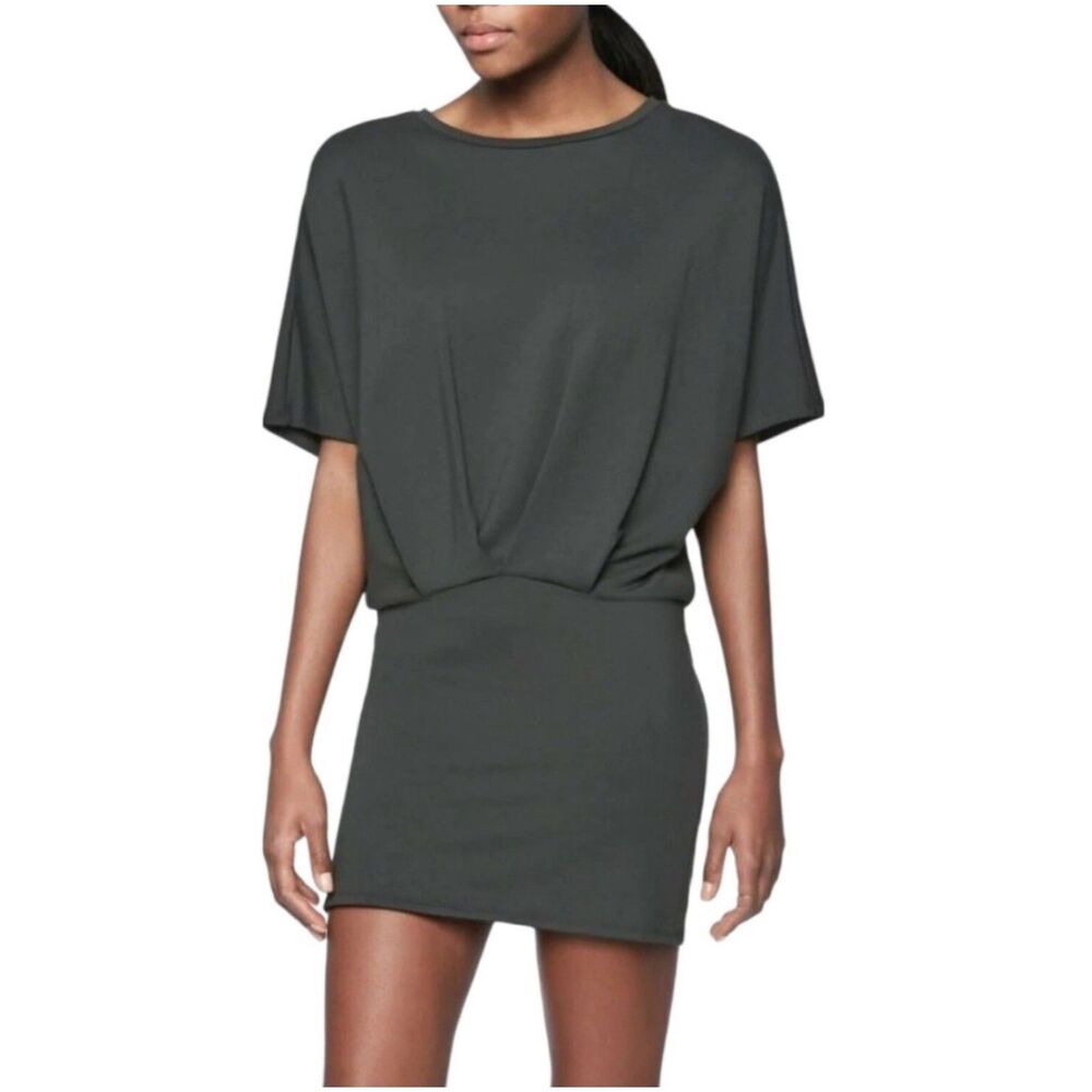 ATHLETA Pronto Pleated Grey Short Sleeve Dress